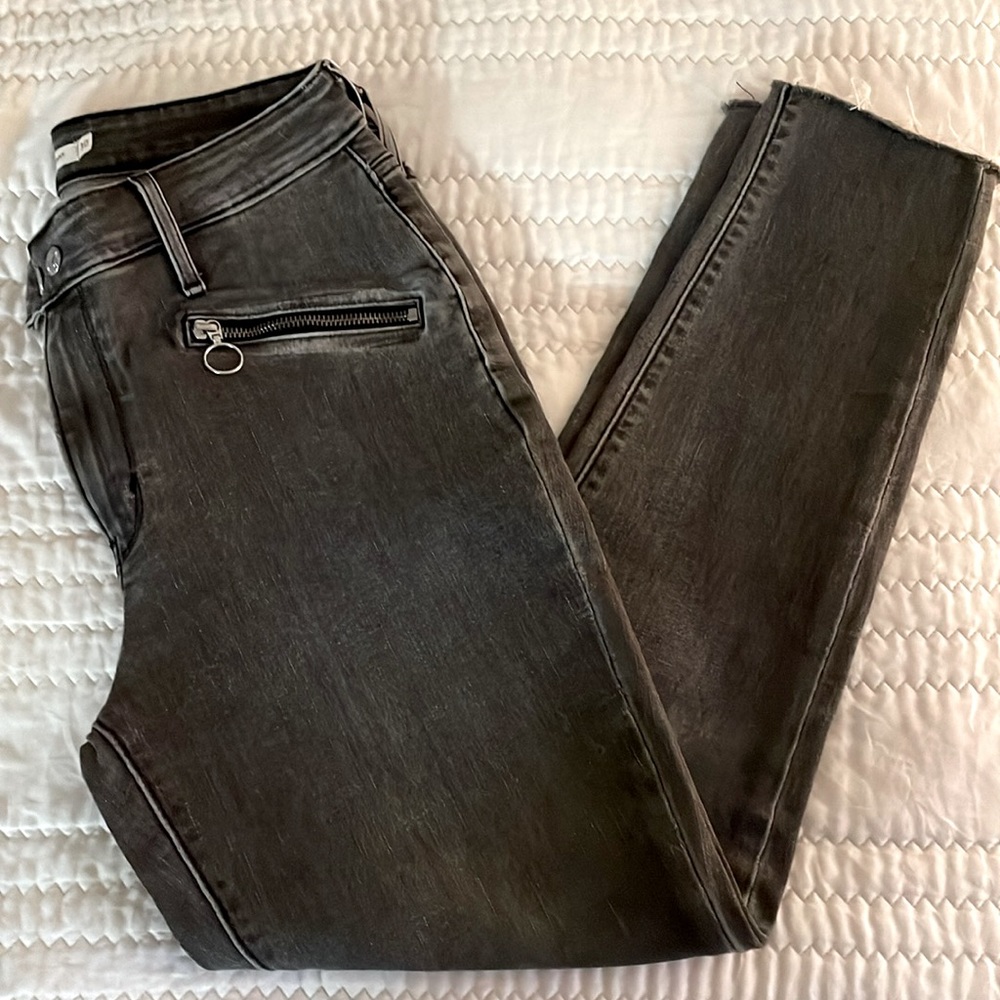 Levi’s 721 High Rise Skinny Jeans